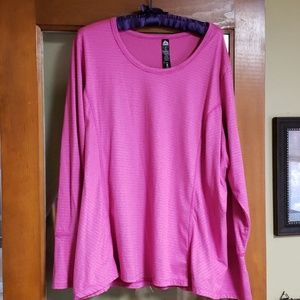 Long sleeve work out shirt